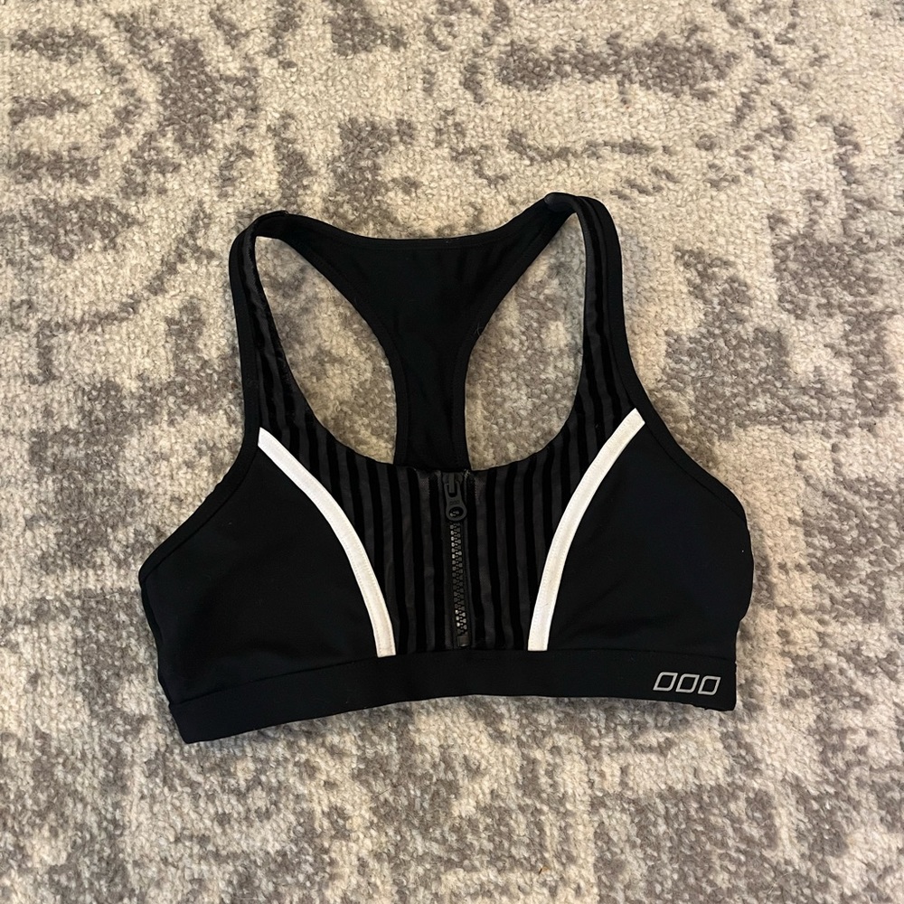 LJ black sports bra velvet top